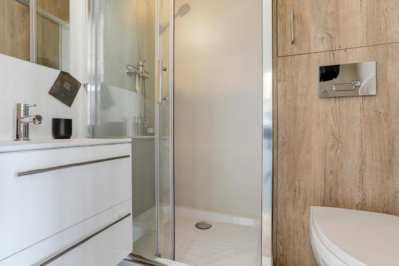 Luxe Houseboat Skoft Ξενοδοχείο Grou Εξωτερικό φωτογραφία